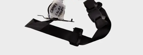 Toyota Camry Middle seatbelt (rear) 
