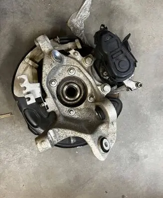 Mercedes-Benz E AMG W213 Rear wheel hub spindle/knuckle A0044235898 A0004231812