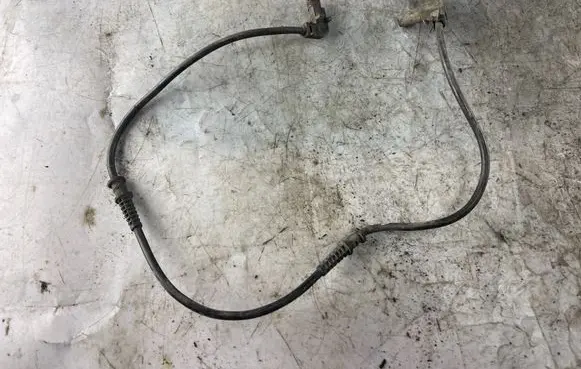 Mercedes-Benz C W202 ABS brake wheel speed sensor A2105407608