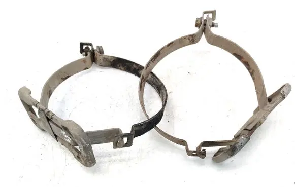 Muffler mount bracket/holder