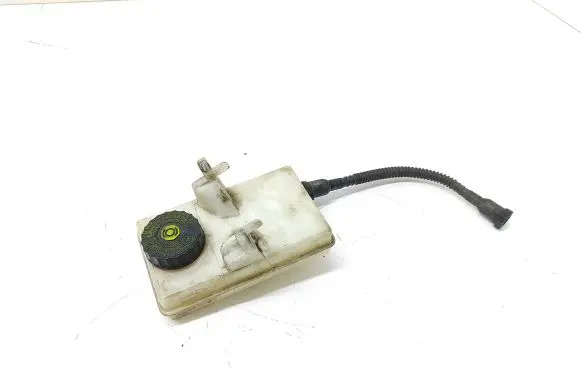 Citroen DS5 Brake fluid reservoir 