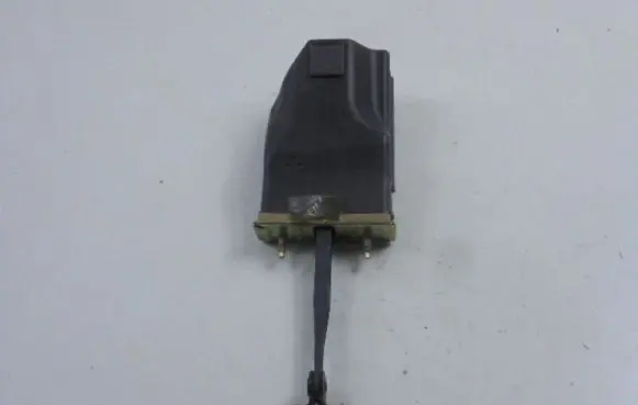 Chevrolet PT Cruiser Rear door check strap stopper 04724850AB