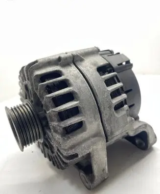 BMW 5 F10 F11 Generator/alternator FG23S058 131221A 8315754