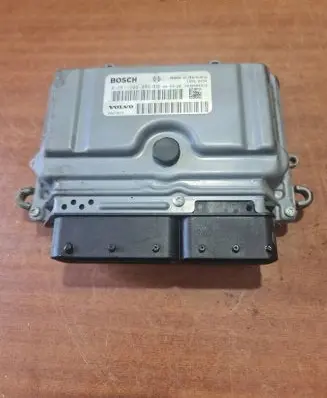 Volvo V50 Engine control unit/module 8667577 0261209009 1039S04318