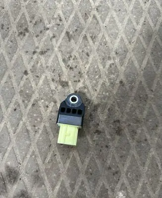 Toyota RAV 4 (XA30) Airbag deployment crash/impact sensor 8983133020
