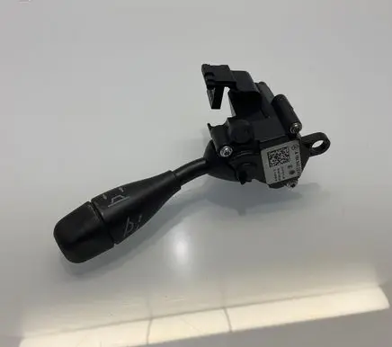 Mercedes-Benz S W221 Steering wheel adjustment handle/lever A1645403245 0141181106 SM521100Q02