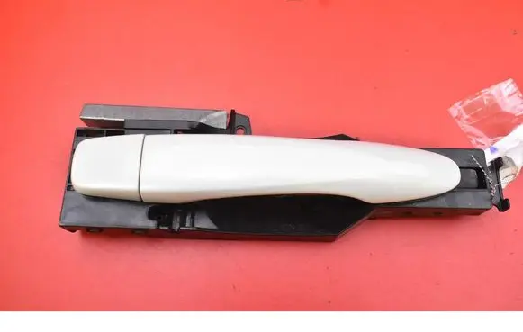 Rear door exterior handle