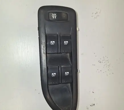 Renault Laguna II Electric window control switch 8200018985A