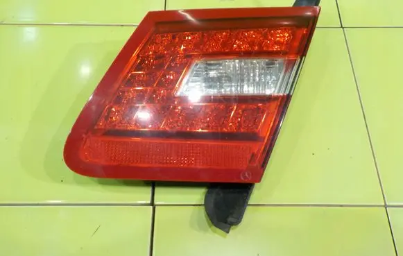 Mercedes-Benz E C207 W207 Rear/tail lights A2078200464