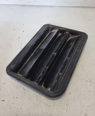 BMW 3 F30 F35 F31 Quarter panel pressure vent 9284647