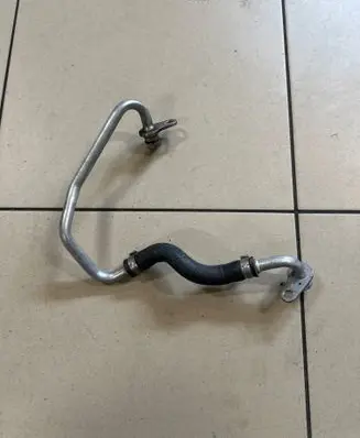 BMW 1 F20 F21 Engine coolant pipe/hose 7643177
