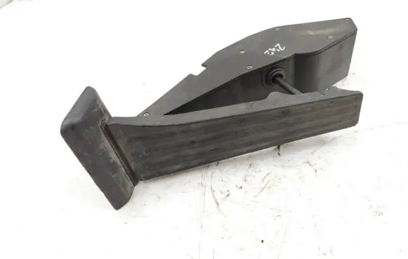 BMW X5 E53 Accelerator throttle pedal 675309406 25916010