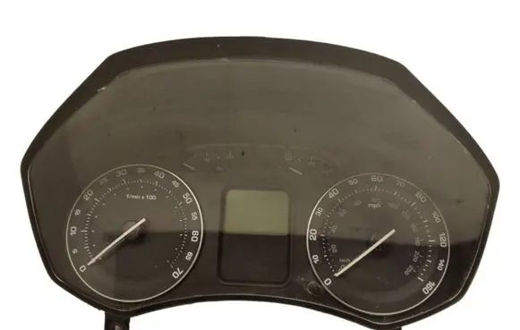 Skoda Octavia Mk2 (1Z) Speedometer (instrument cluster) 1Z0920900B SKZ7Z0F3480483 V3562436