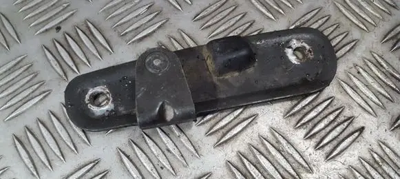 Fiat Tempra Rear door lock loop/hook striker 