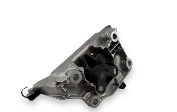Peugeot 2008 II Engine mount bracket 9824312980