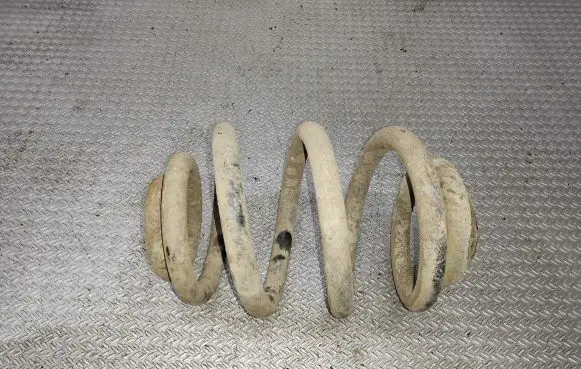Volkswagen Transporter - Caravelle T4 Rear coil spring