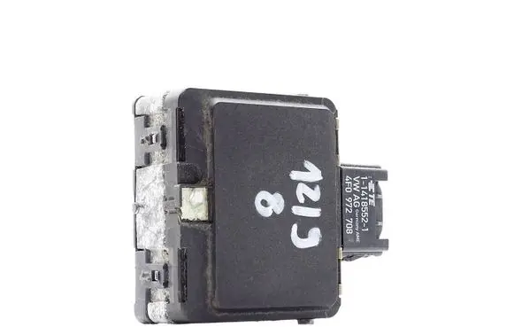 Audi A3 S3 8V Distronic sensor radar 5Q0907561H 0263300996