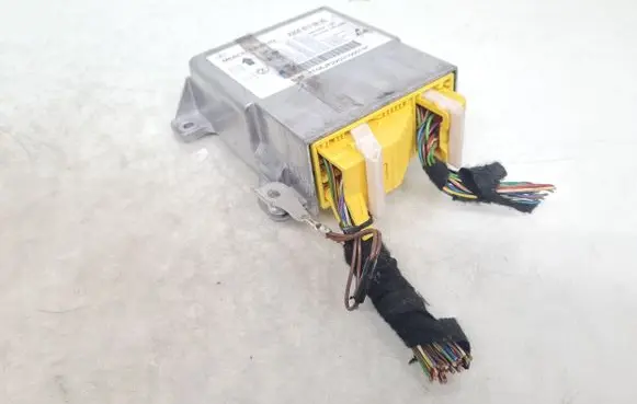 Mercedes-Benz C W204 Airbag control unit/module A2048706826