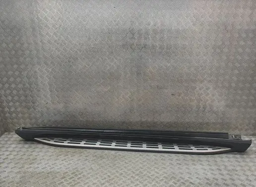 Mercedes-Benz GLE W167 Sill A1676982001