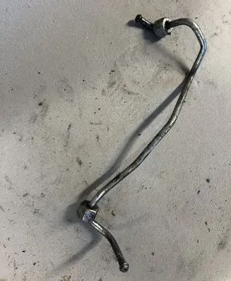 Opel Frontera B Fuel injector supply line/pipe 