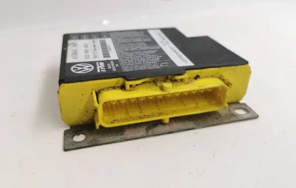 Volkswagen PASSAT B6 Airbag control unit/module 3C0909605F 391121 08H029S2421