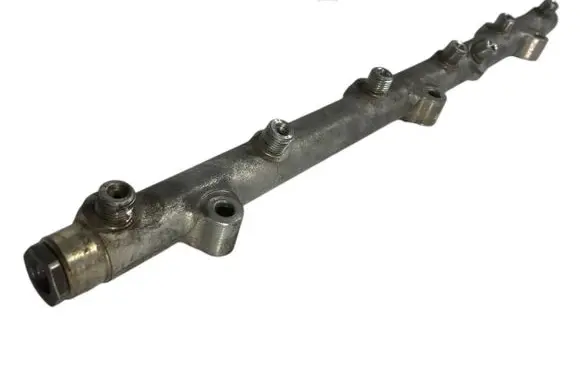 Fuel main line pipe