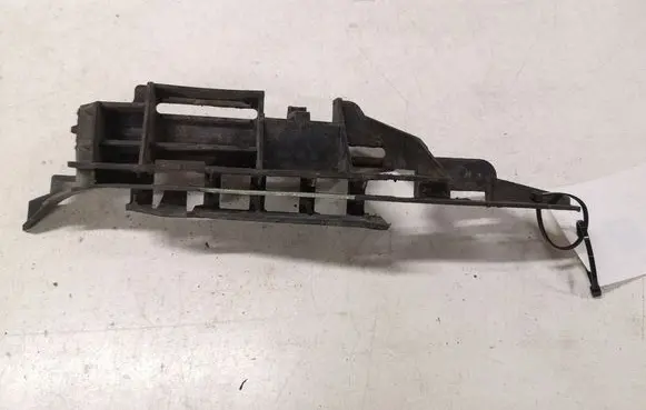 Peugeot 307 Front bumper mounting bracket 9643074480