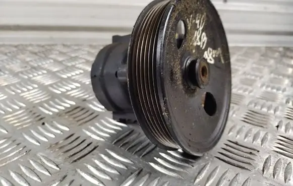 Volvo S40, V40 Power steering pump