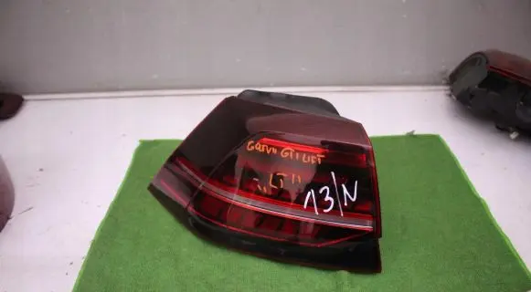Volkswagen Golf VII Rear/tail lights