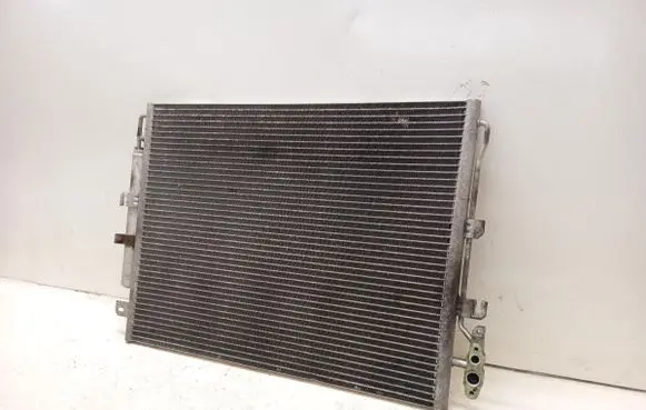 Land Rover Discovery 3 - LR3 A/C cooling radiator (condenser) ED861-65400