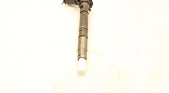 Audi A5 8T 8F Fuel injector 03L130277
