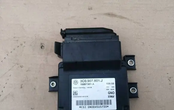 Volkswagen PASSAT B6 Hand brake control module 3C0907801J