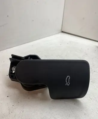 Audi A3 8Y Engine bonnet (hood) release handle 8Y1823633 8Y1823533A