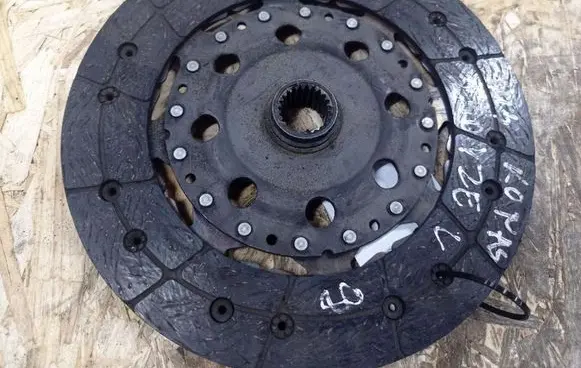 Hyundai Tucson JM Clutch pressure plate 324048710 LUK