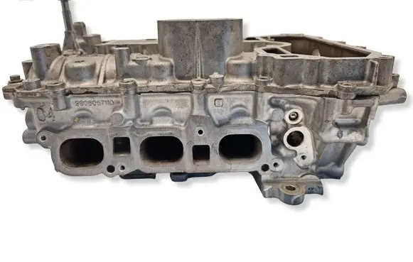 Peugeot 308 Engine head 9808067580 20160218 9808067110