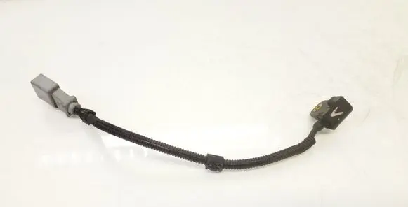 Volkswagen PASSAT B6 Camshaft position sensor 9805940 150214