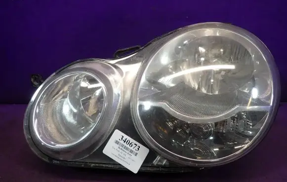 Volkswagen Polo Headlight/headlamp 088183