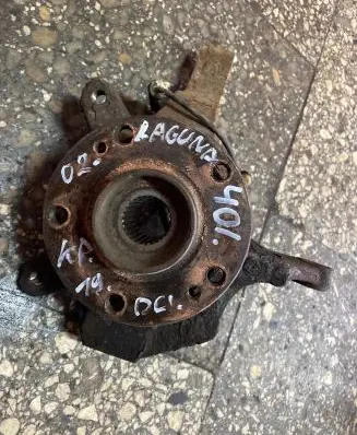 Renault Laguna II Front wheel hub