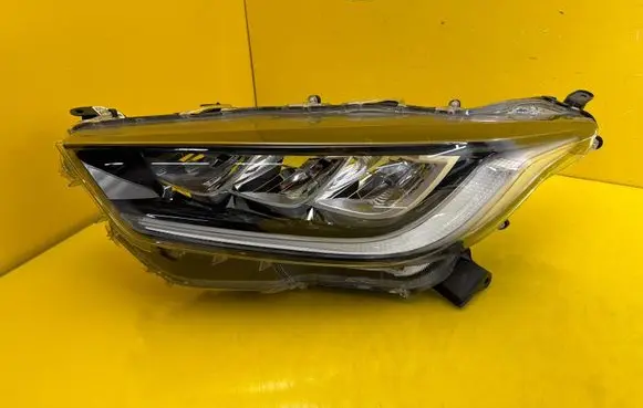 Toyota Yaris Headlight/headlamp K08