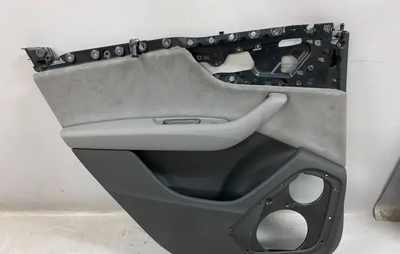 Audi Q7 4M Rear door card panel trim 4M0867317B 4M0868067B