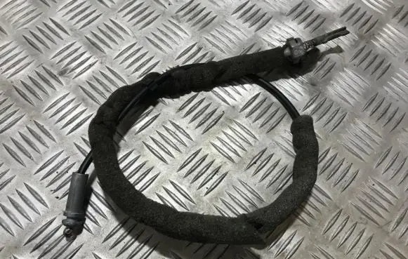 Audi A6 S6 C5 4B Gear shift cable linkage 8d1713575