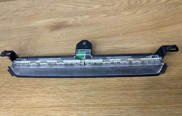 Volvo V70 Third/center stoplight 9154505