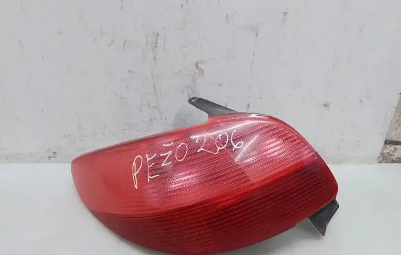 Peugeot 206 Rear/tail lights