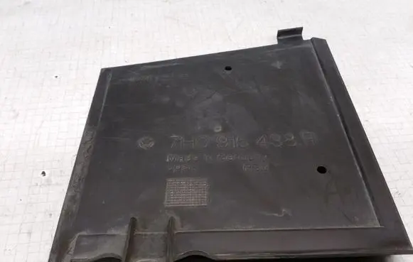 Volkswagen Transporter - Caravelle T5 Battery tray heat shield 7H0915438A