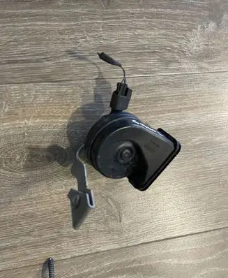 Ford Focus Horn signal E3007042