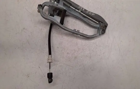 BMW X5 E53 Rear door exterior handle/bracket 51228243636