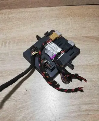 Audi A6 S6 C6 4F Comfort/convenience module 4F0907279