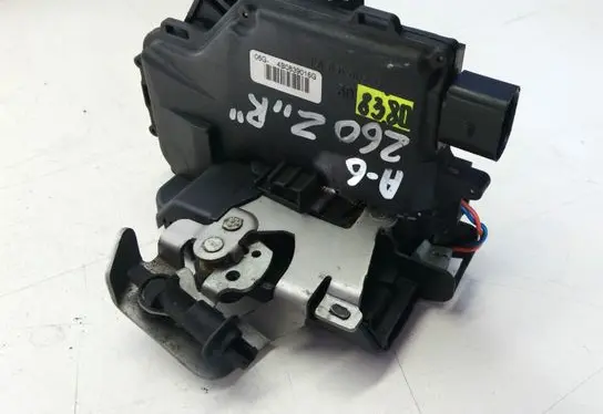 Audi A6 S6 C5 4B Rear door lock 4B0839016G
