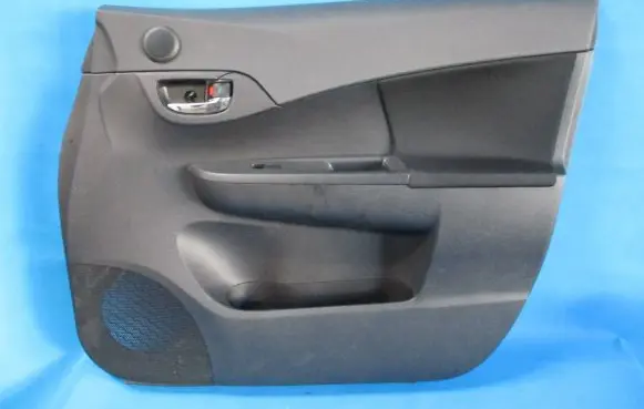 Toyota Yaris Sliding door card 