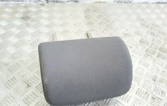 Volkswagen Golf Plus Rear seat headrest 